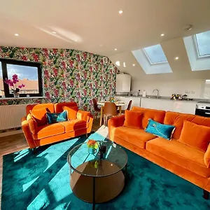 https://minster-peek-with-free-parking.yorkshirehotels.net